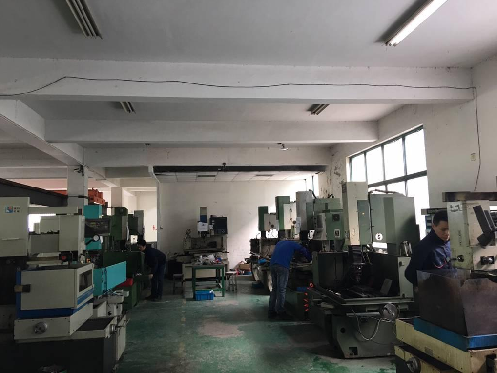 工業(yè)級模具硅膠膨脹怎么辦？